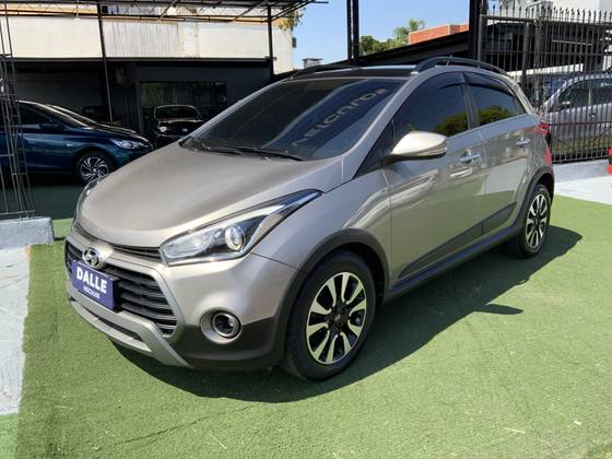 HYUNDAI HB20X 1.6 16V PREMIUM FLEX 4P AUTOMÁTICO